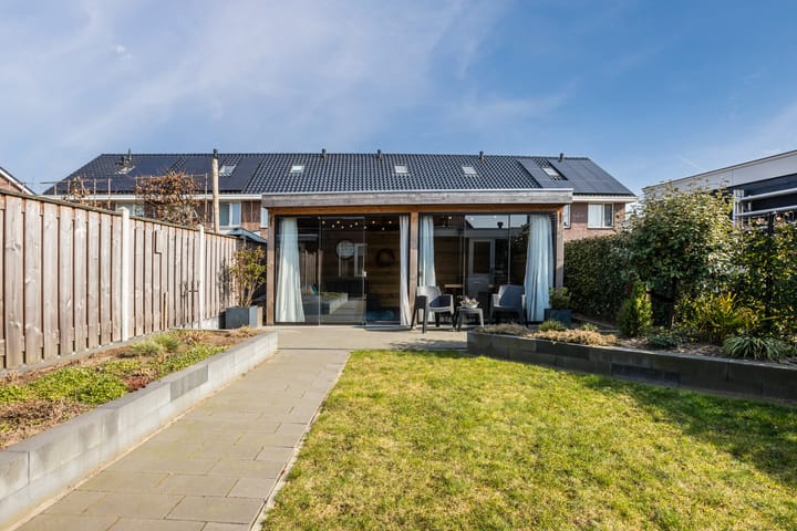 Foto 51 van Spurrie 15