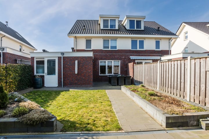 Foto 55 van Spurrie 15