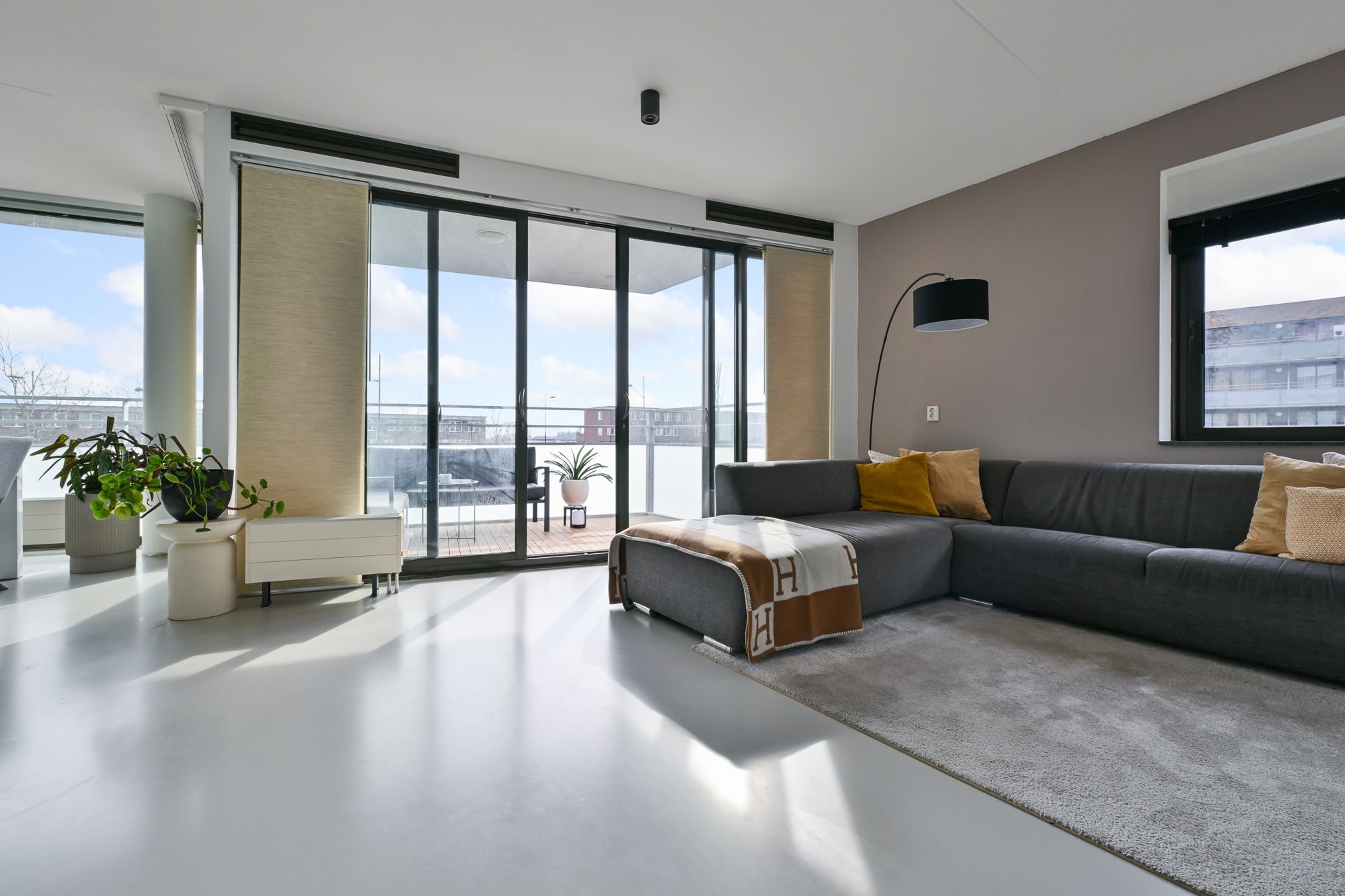 Foto 9 van Sean MacBridestraat 12