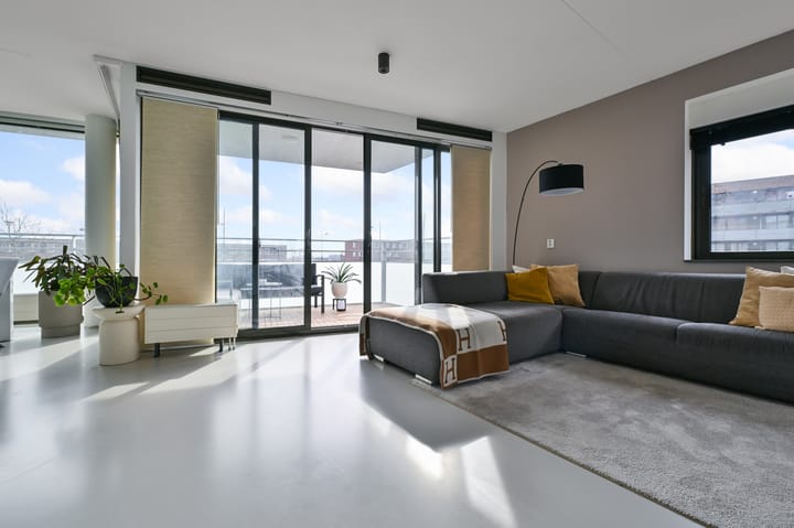 Foto 9 van Sean MacBridestraat 12