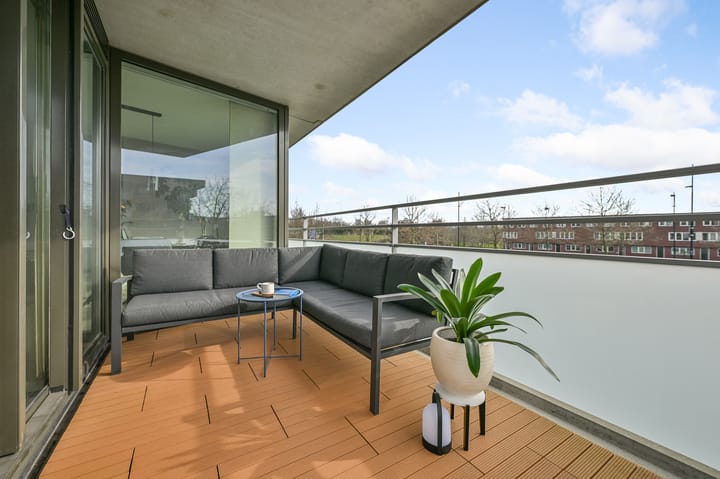 Foto 12 van Sean MacBridestraat 12