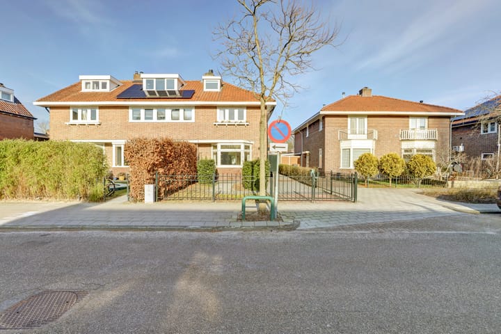 Foto 42 van Bilderdijklaan 7