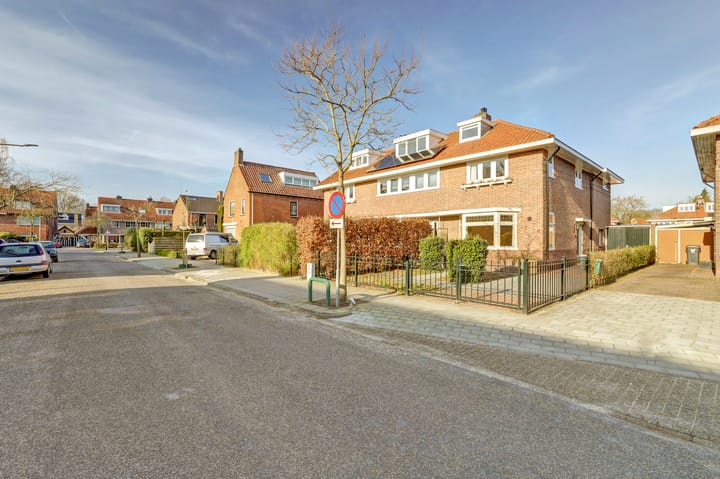 Foto 43 van Bilderdijklaan 7