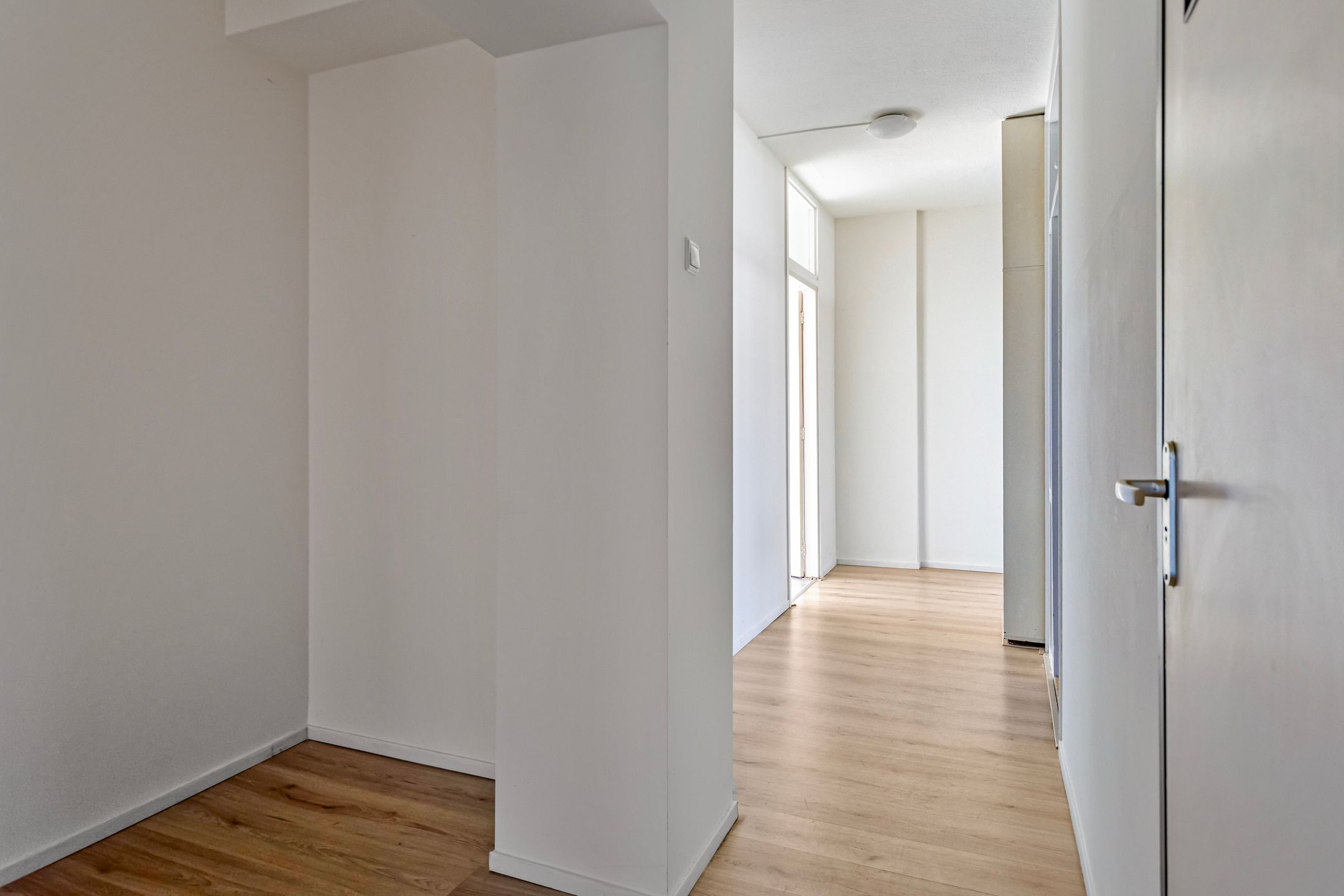 Photo 15 of Menno ter Braaklaan 109