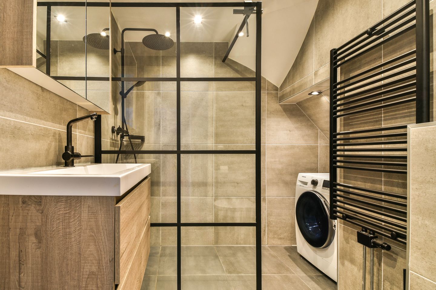 Foto 19 van Van Nideckstraat 33-B