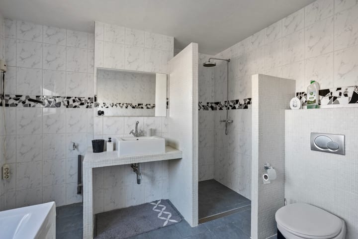 Foto 27 van Hoogeindsestraat 112