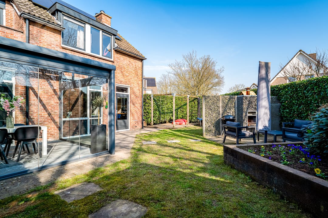 Foto 26 van de Plataan 82