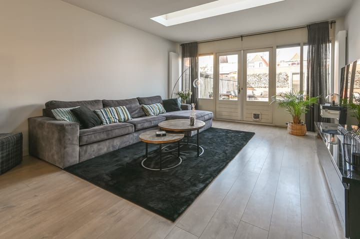 Foto 2 van De Ruyterstraat 158