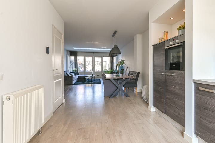 Foto 10 van De Ruyterstraat 158