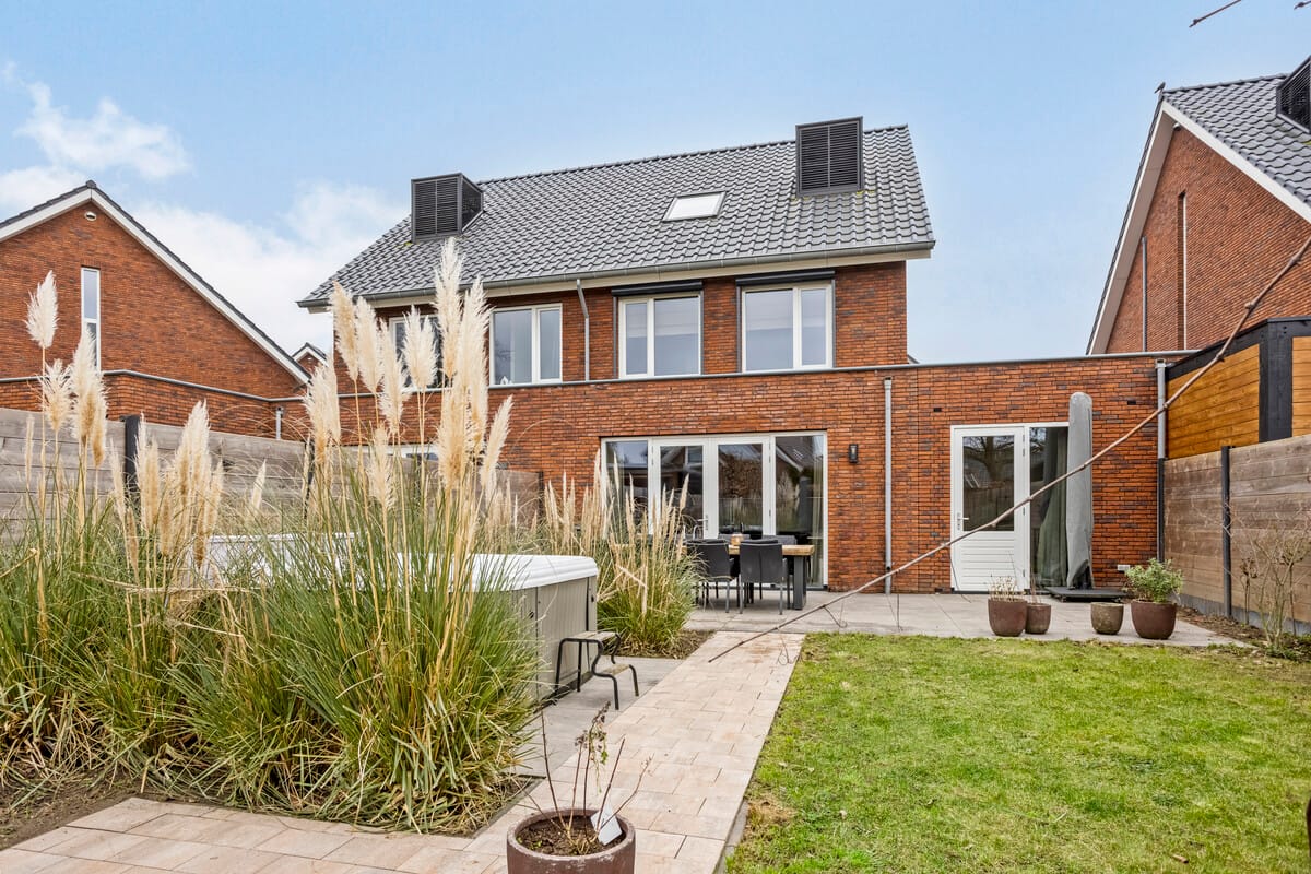 Foto 39 van Blauwborst 30