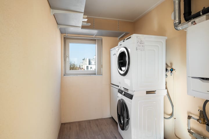 Photo 31 of Van Wassenaer van Obdamstraat 20