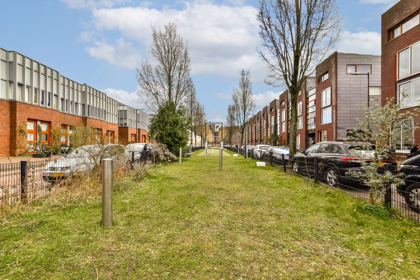 Foto 25 van Feike de Boerlaan 121