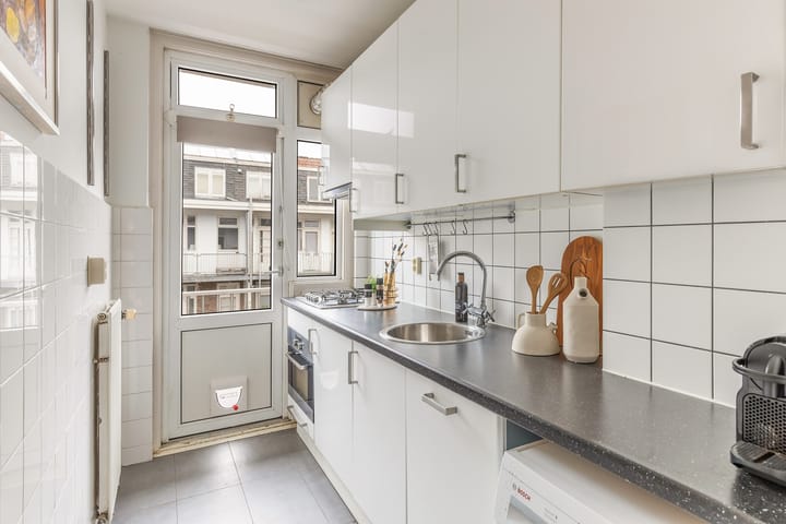 Foto 7 van Vogelenzangstraat 44-3