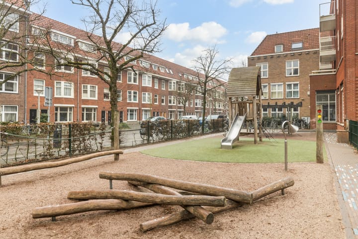 Foto 21 van Vogelenzangstraat 44-3