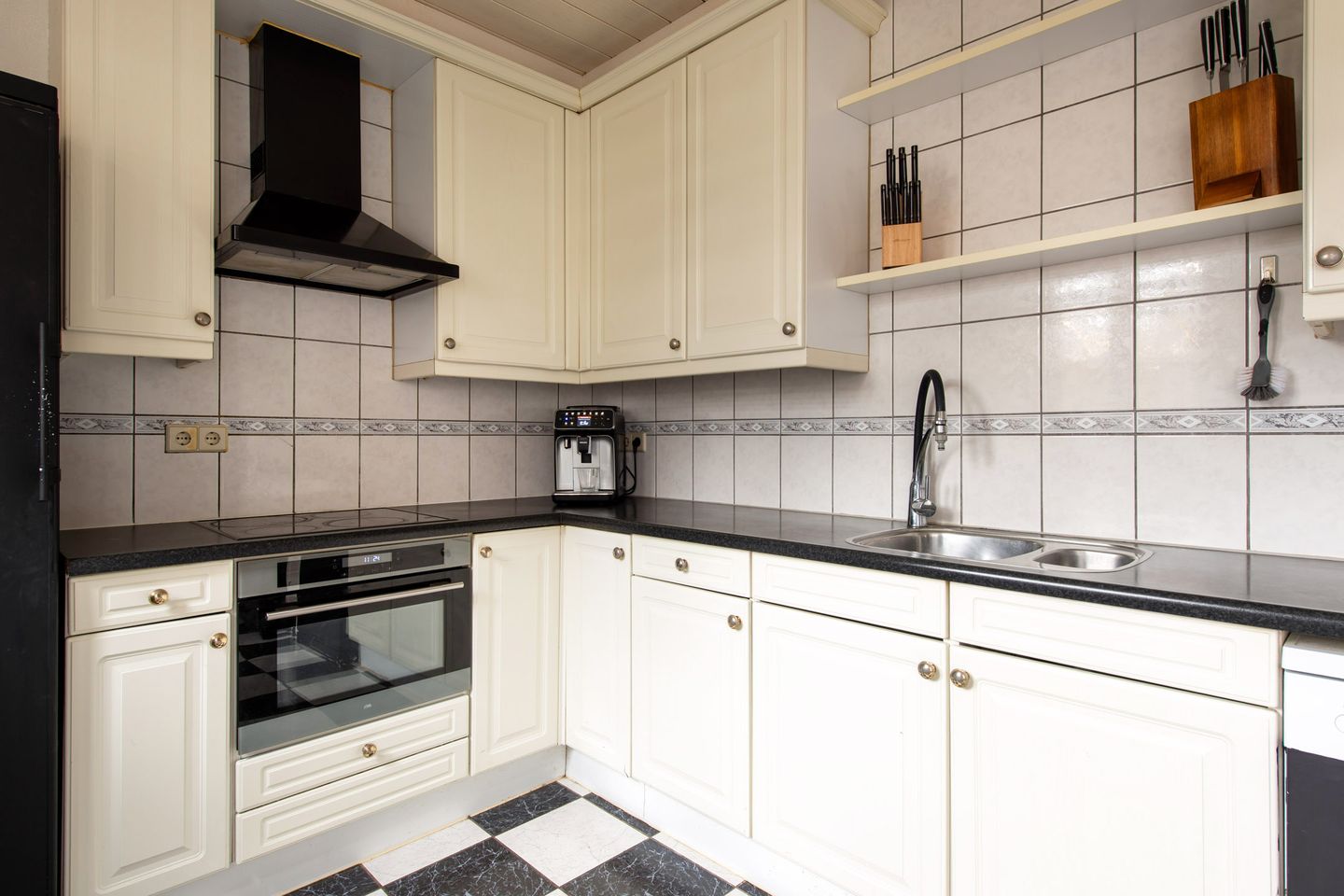 Foto 14 van Europastraat 9