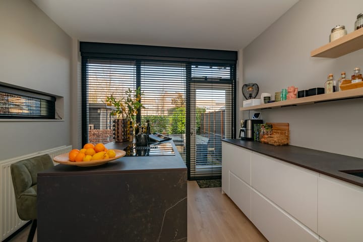 Foto 8 van Professor Cumulusstraat 14