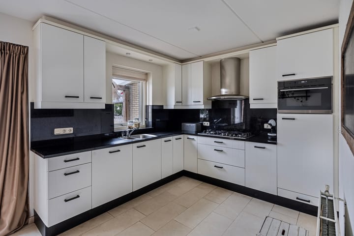 Photo 4 of De Garven 2