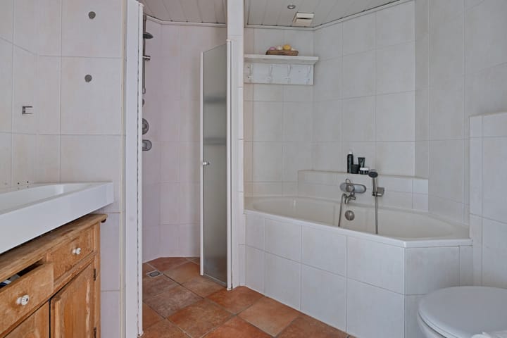 Photo 36 of De Garven 2