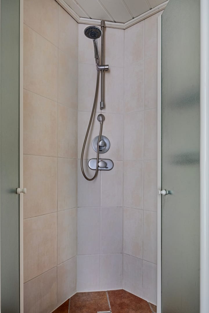 Photo 38 of De Garven 2