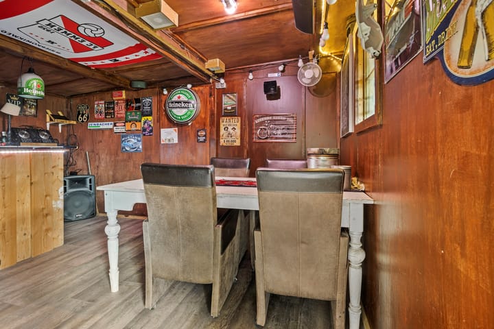 Photo 44 of De Garven 2