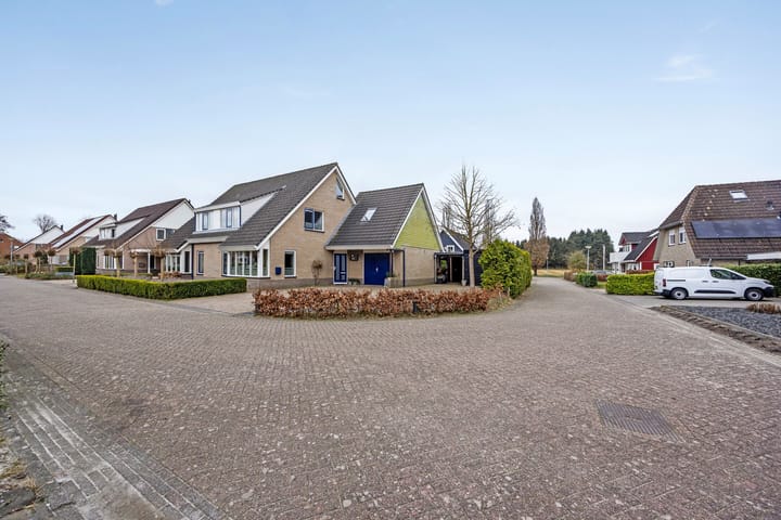 Photo 46 of De Garven 2