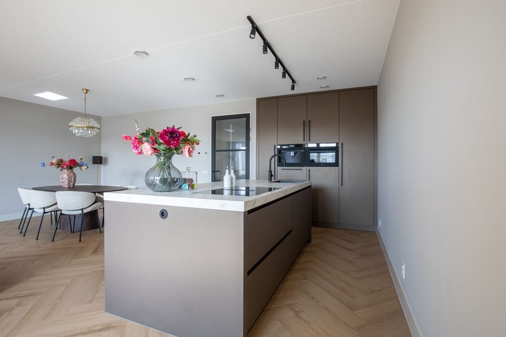 Foto 12 van Oegstgeesterweg 19-A