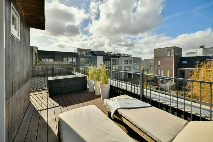 Foto 24 van John Napierstraat 42