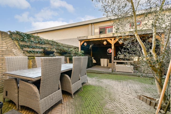 Foto 11 van Jacques Brelweg 19