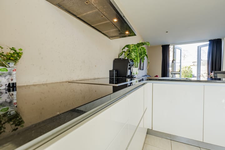 Photo 10 of Hazelaarstraat 125