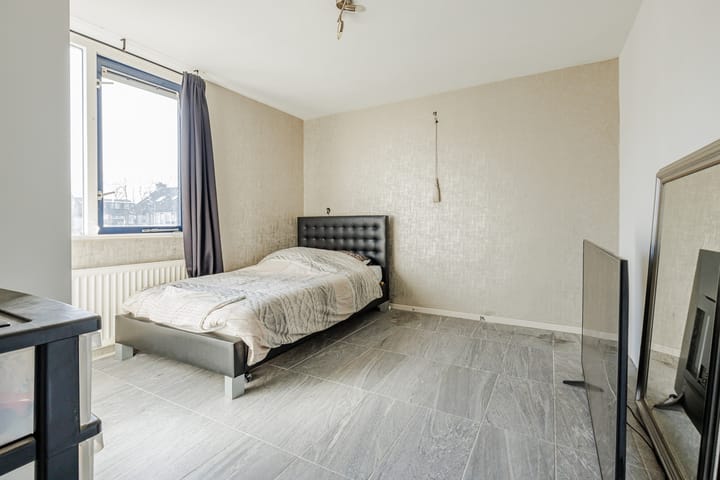 Photo 16 of Hazelaarstraat 125