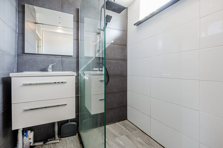 Photo 19 of Hazelaarstraat 125