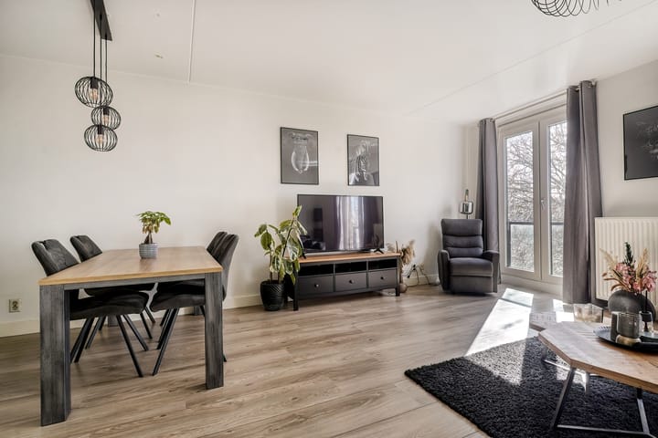 Foto 11 van Louise de Colignylaan 57