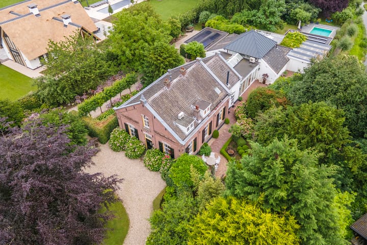 Uiterdijk 4