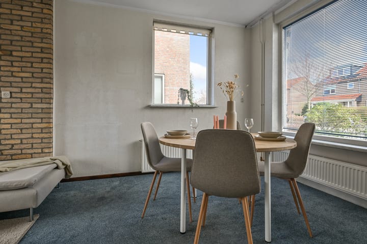 Photo 4 of Prins Bernhardstraat 34