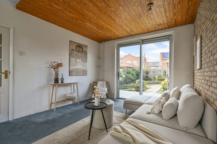 Photo 8 of Prins Bernhardstraat 34