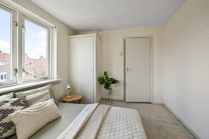 Photo 14 of Prins Bernhardstraat 34