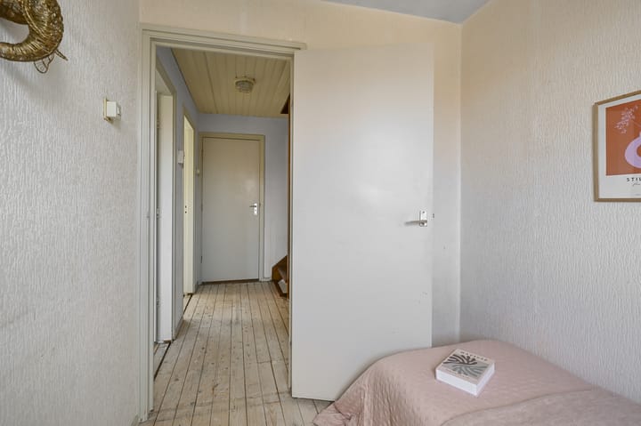 Photo 18 of Prins Bernhardstraat 34