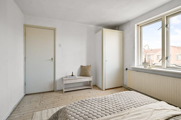 Photo 20 of Prins Bernhardstraat 34