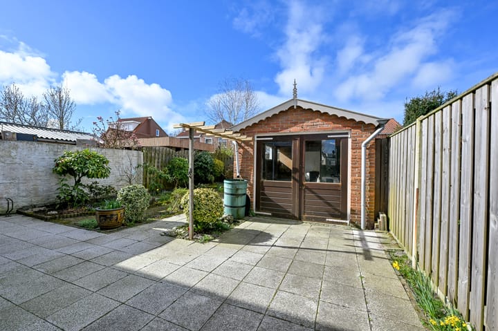 Photo 30 of Prins Bernhardstraat 34