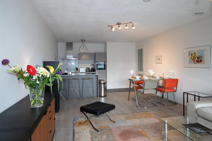 Photo 4 of Kruisplein 910