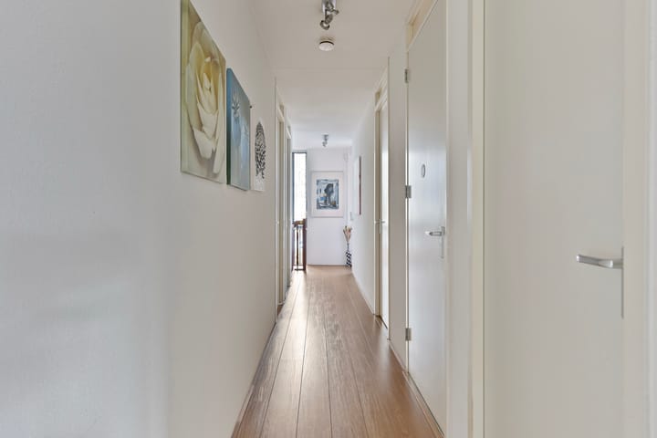 Photo 19 of Sternstraat 4-A