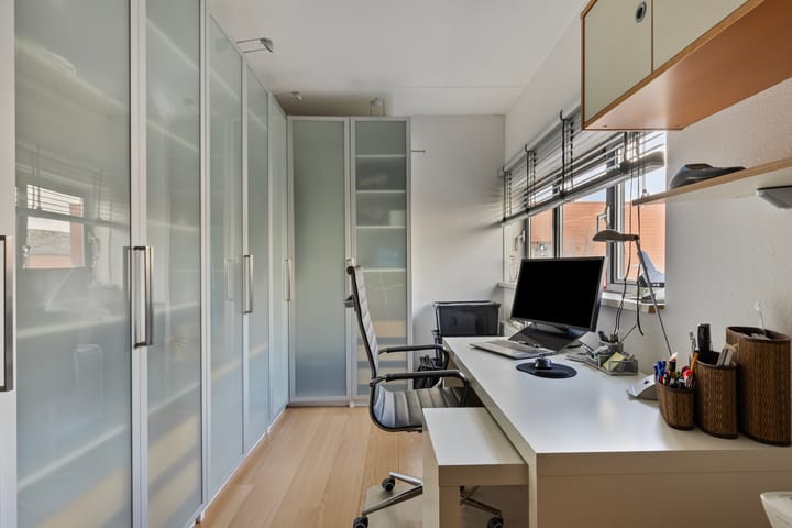 Photo 28 of Sternstraat 4-A