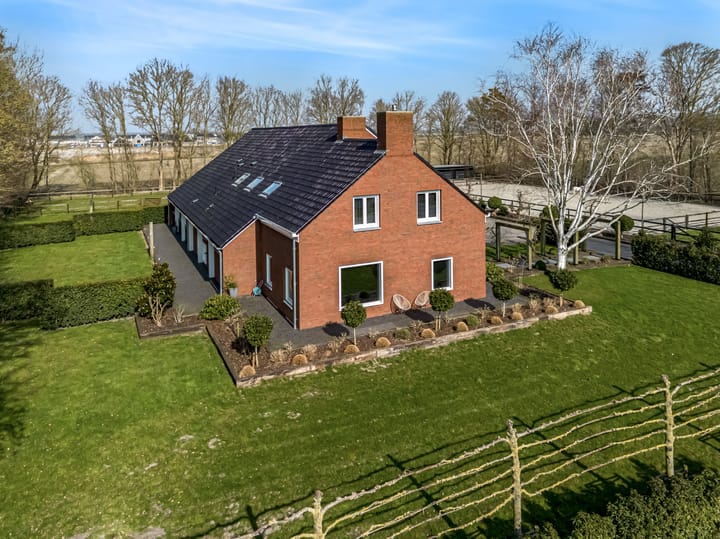 Photo 7 of Domineesweg 24