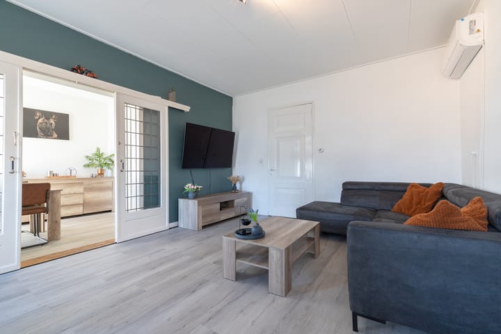 Foto 2 van Ommelanderwijk 86