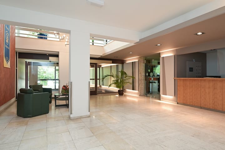 Foto 5 van Leidsestraatweg 15-415