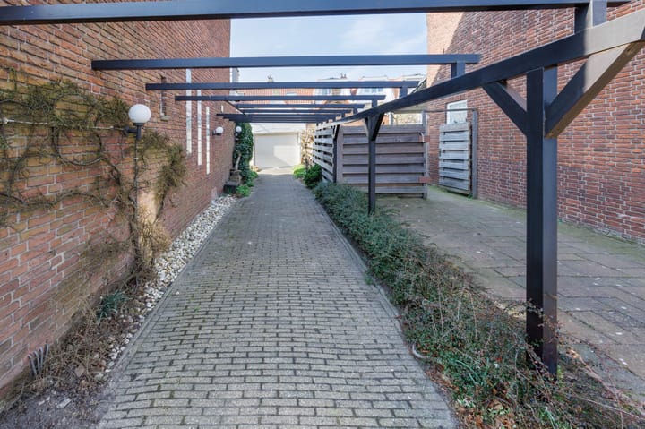 Foto 8 van Kanaalweg 8