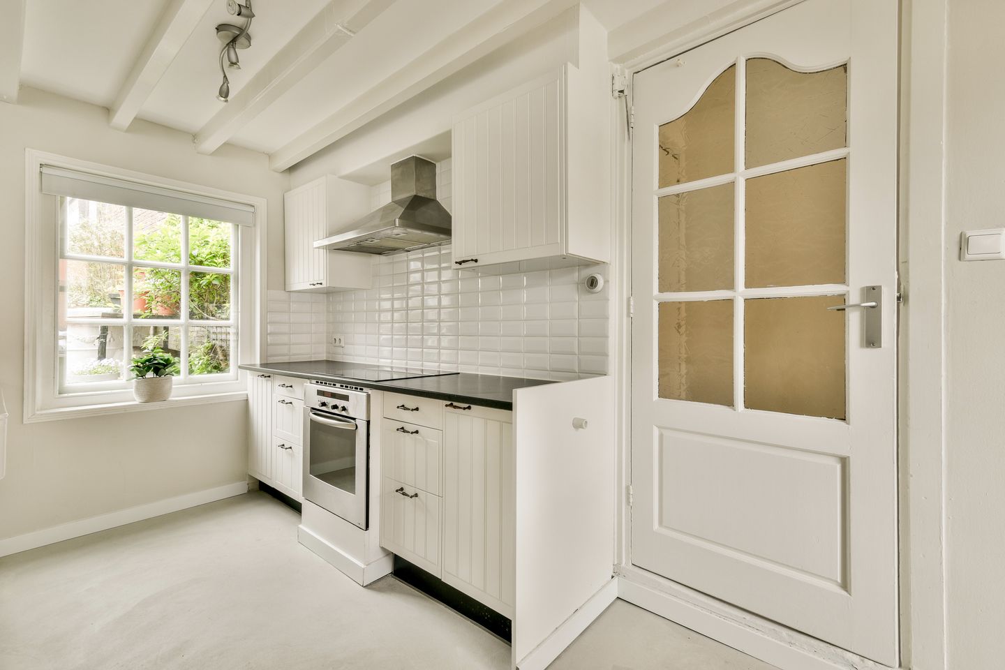 Photo 10 of Swaluëstraat 3