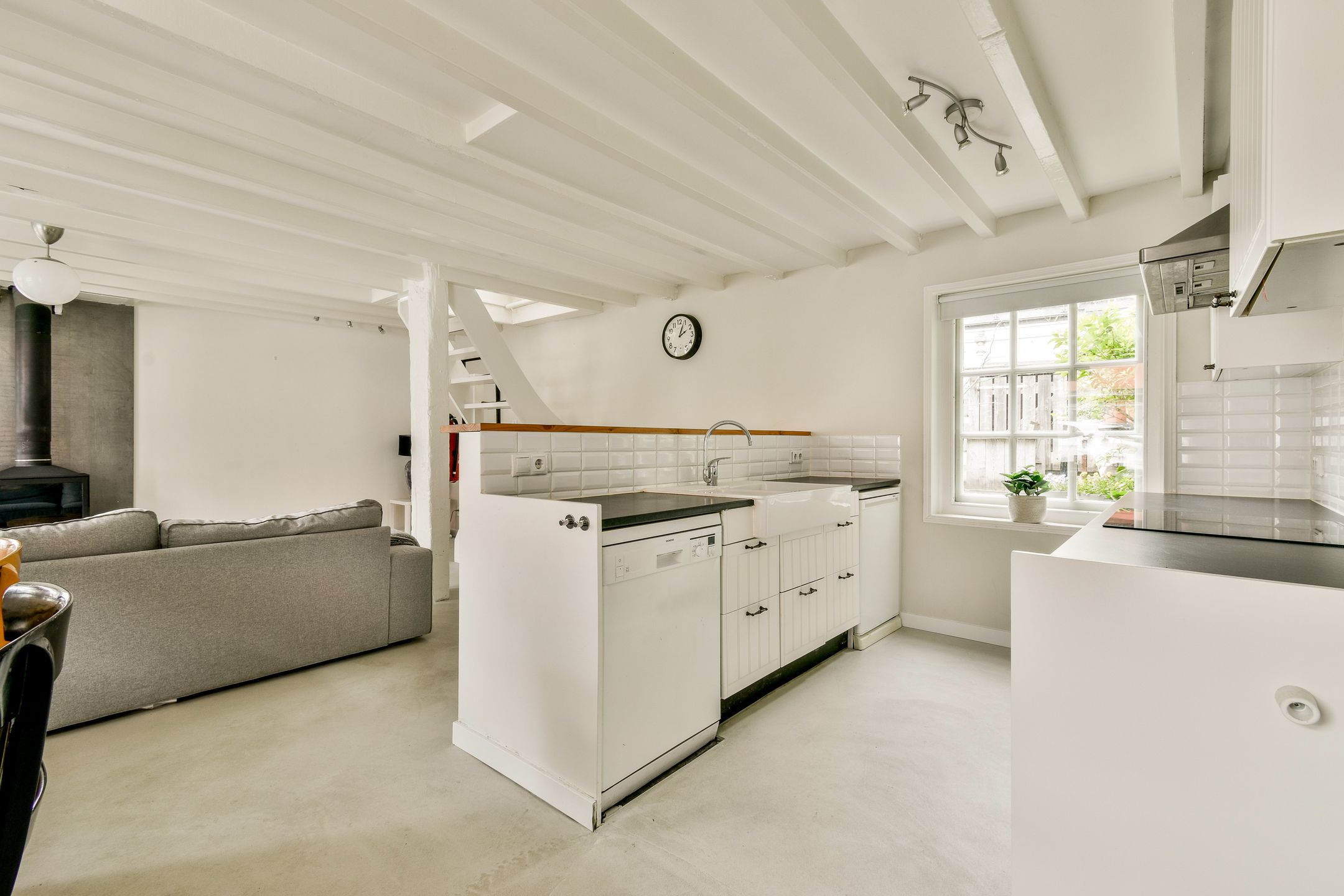 Photo 12 of Swaluëstraat 3