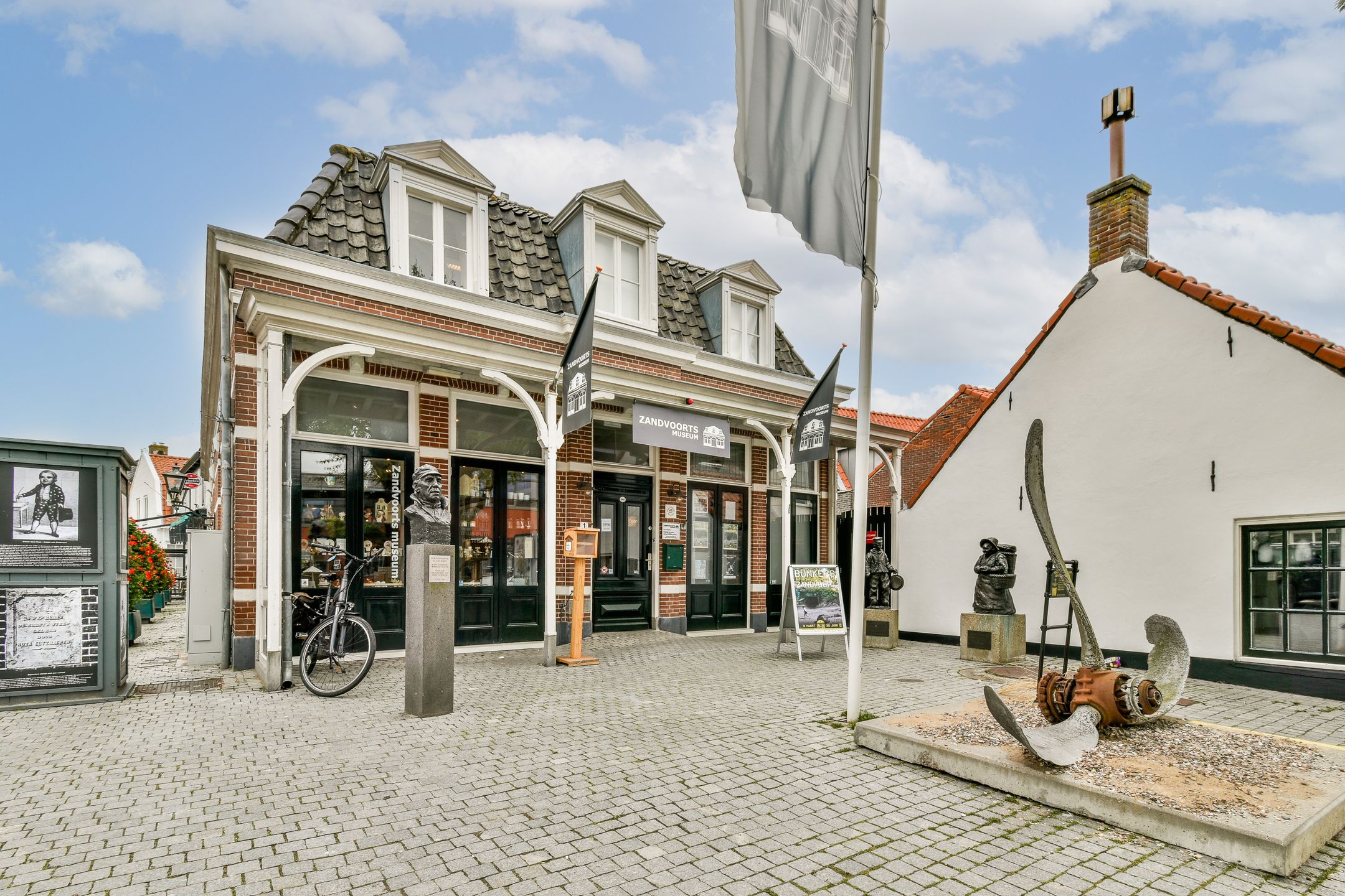 Photo 36 of Swaluëstraat 3