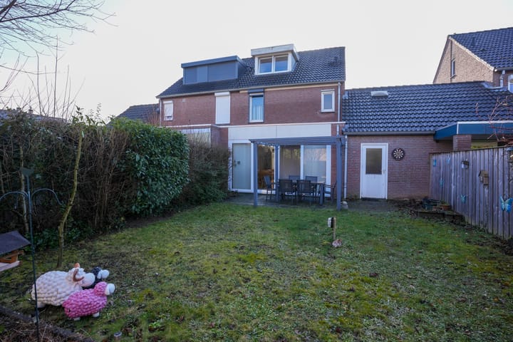 Foto 25 van Rosaliestraat 21